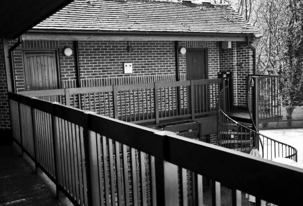 The Bird In Hand Maidenhead Bagian luar foto
